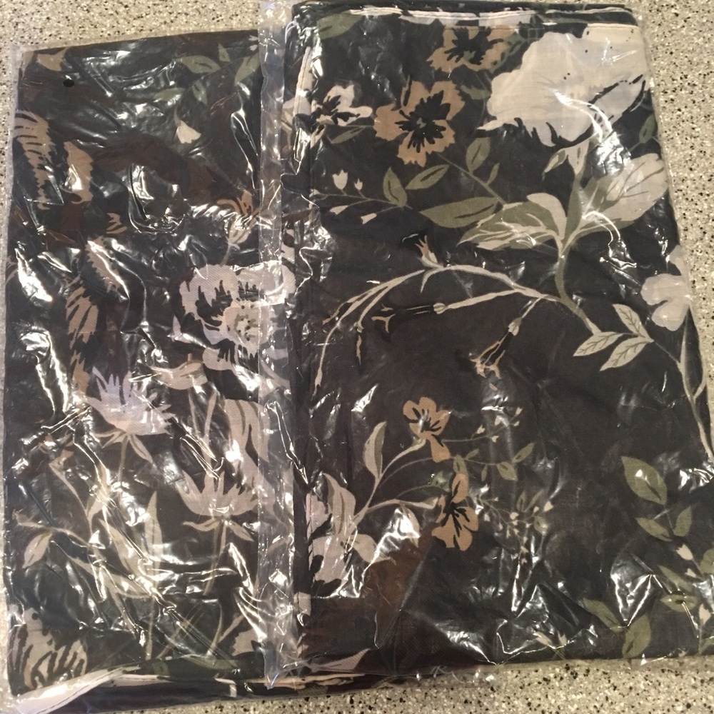 Charming Charlie Adrienne Floral Kimono - Picture 5 of 5